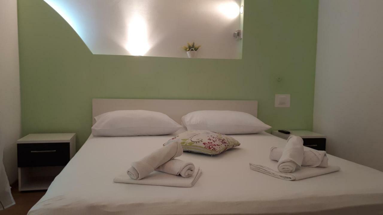 Apartments Meri Vodice Extérieur photo